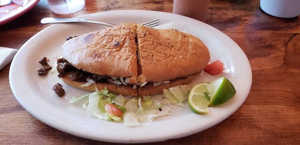 Taqueria Los Mogotes de Michoacan | restaurant | 2069 Green Bay Rd, Highland Park, IL 60035, USA | 8474325667 OR +1 847-432-5667