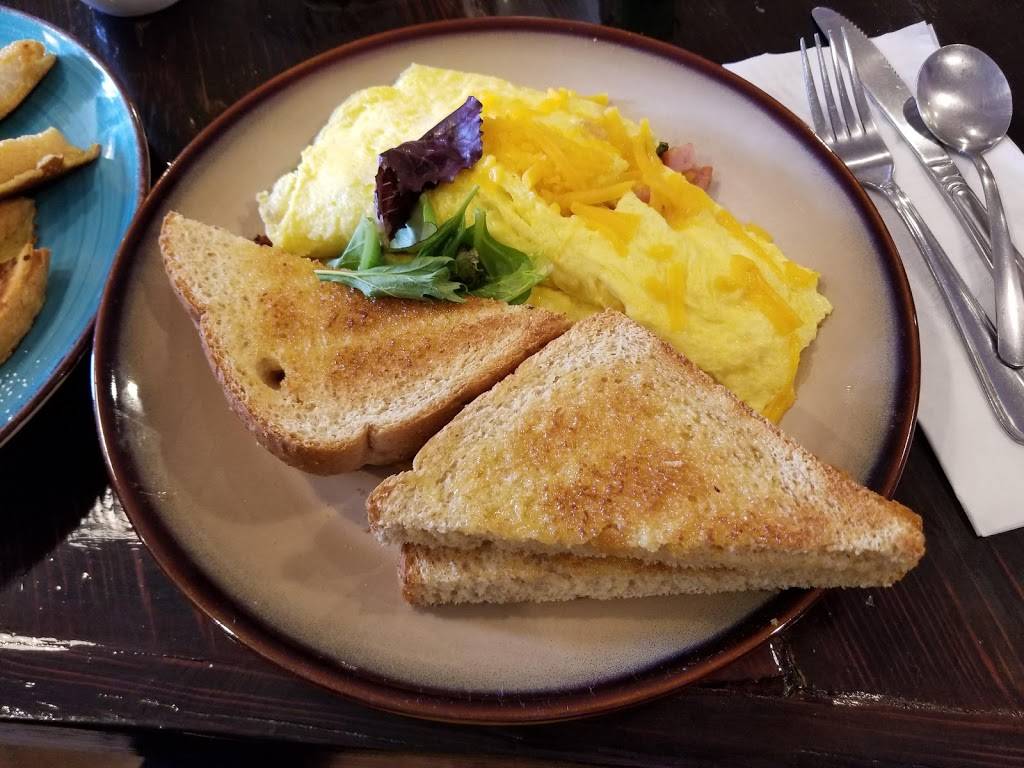 The Green Harp | restaurant | 104 S Lafayette St, Greenville, MI 48838, USA | 6162322058 OR +1 616-232-2058