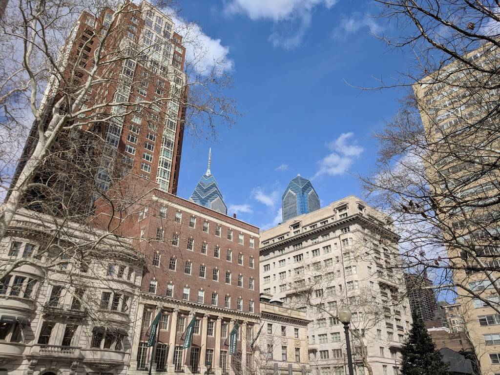 Rouge | restaurant | 205 S 18th St, Philadelphia, PA 19103, USA | 2157326622 OR +1 215-732-6622