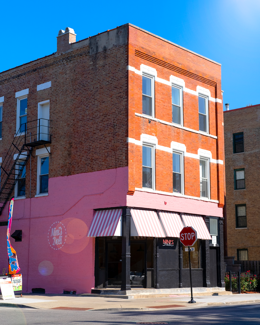 Ninis Deli | cafe | 543 N Noble St, Chicago, IL 60642, USA | 3123662937 OR +1 312-366-2937