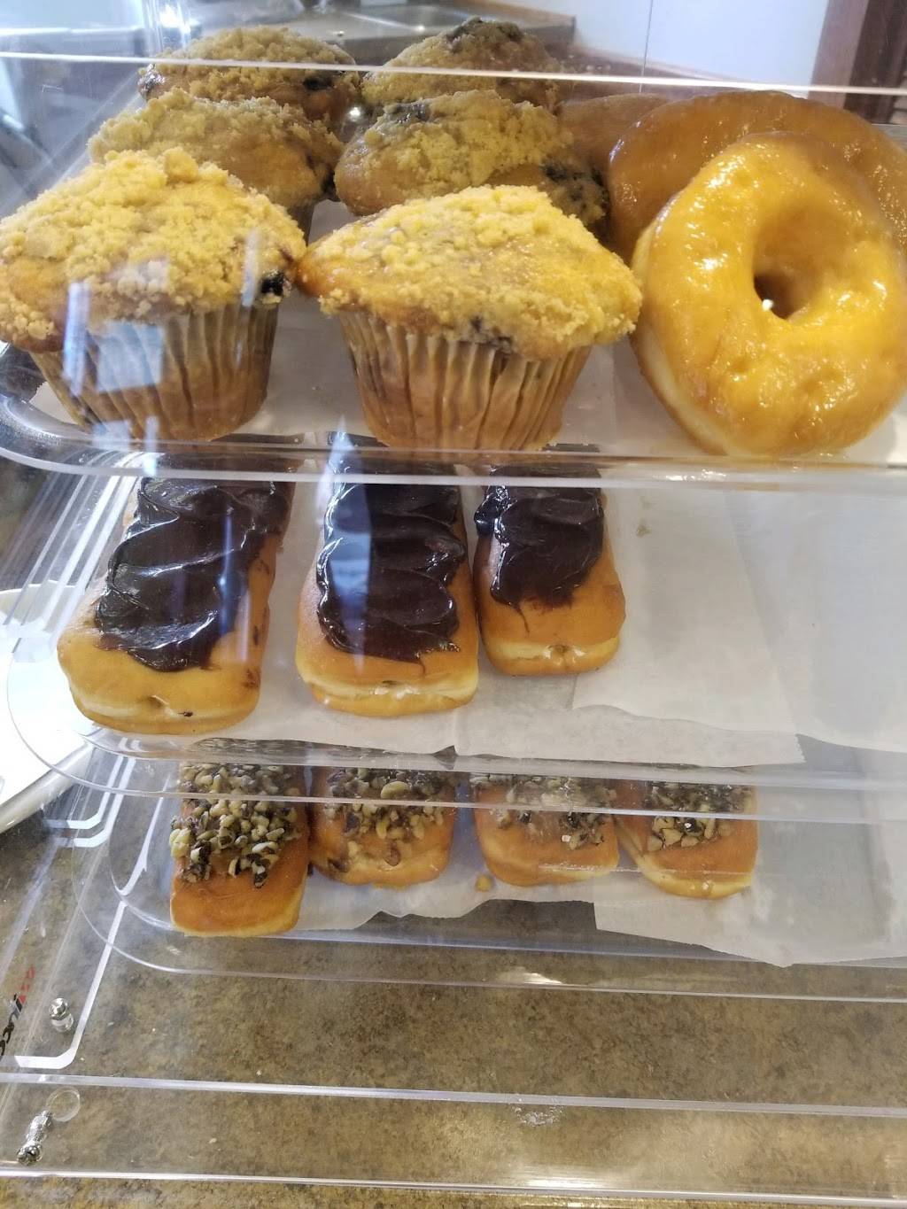 The Cafe At Micheal Ds | restaurant | 1407 Whipple Ave NW, Canton, OH 44708, USA | 3309564385 OR +1 330-956-4385