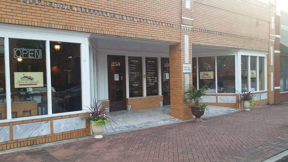 Mamma Onestas Italian Restaurant | restaurant | 250 E Main St, Canton, GA 30114, USA | 6788807770 OR +1 678-880-7770