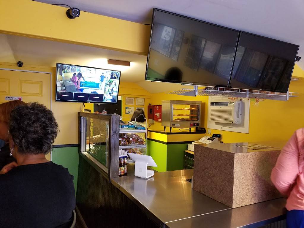 Bamboo Grill Jamaican Restaurant | restaurant | 911 Chambers St, Trenton, NJ 08611, USA | 6093961300 OR +1 609-396-1300