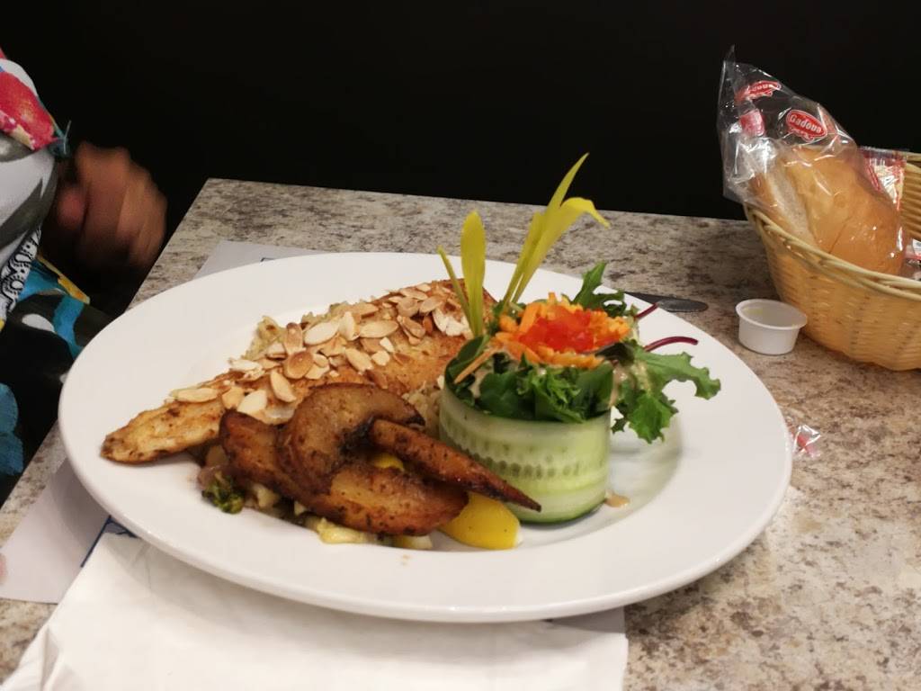 Restaurant Au Petit Palace | restaurant | 204 Rue Masson, Sainte-Thècle, QC G0X 3G0, Canada | 4182892939 OR +1 418-289-2939