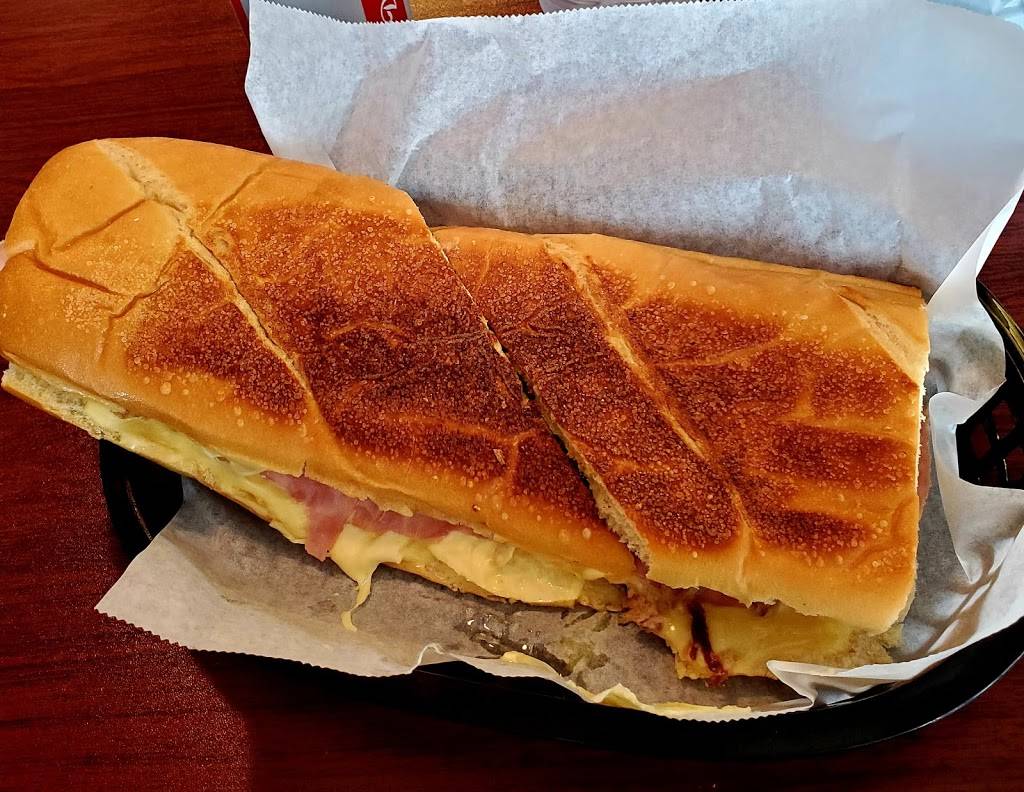 El Patriota #1 | restaurant | 312 E Pipeline Rd, Hurst, TX 76053, USA | 8175103556 OR +1 817-510-3556