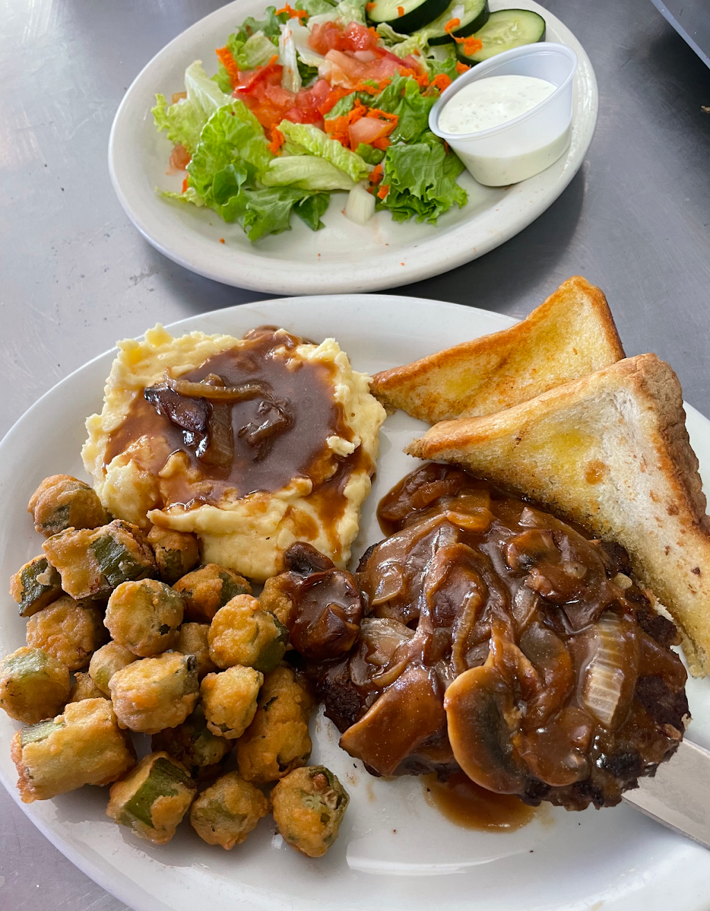 Oklahoma Street Grill | restaurant | 118 S Oklahoma St, Thomas, OK 73669, USA | 5806611331 OR +1 580-661-1331