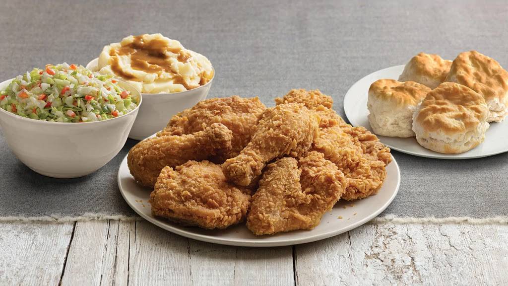 KFC Catering | restaurant | 7707 E 111th St, Tulsa, OK 74133, USA | 8885322287 OR +1 888-532-2287
