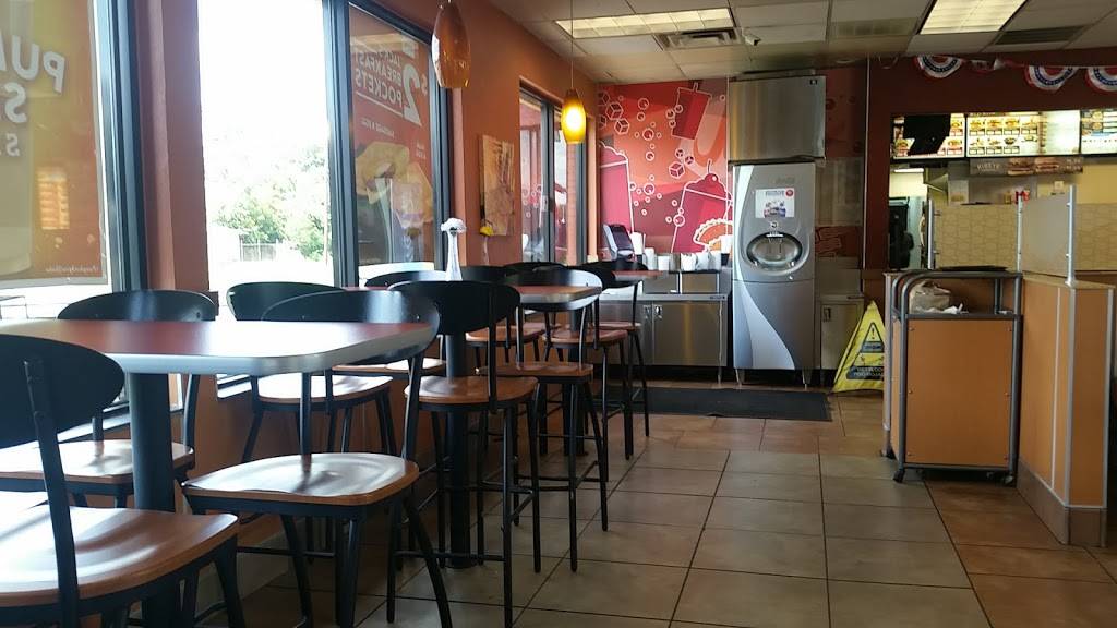 Jack in the Box | restaurant | 590 Washington Blvd, Beaumont, TX 77705, USA | 4098324855 OR +1 409-832-4855