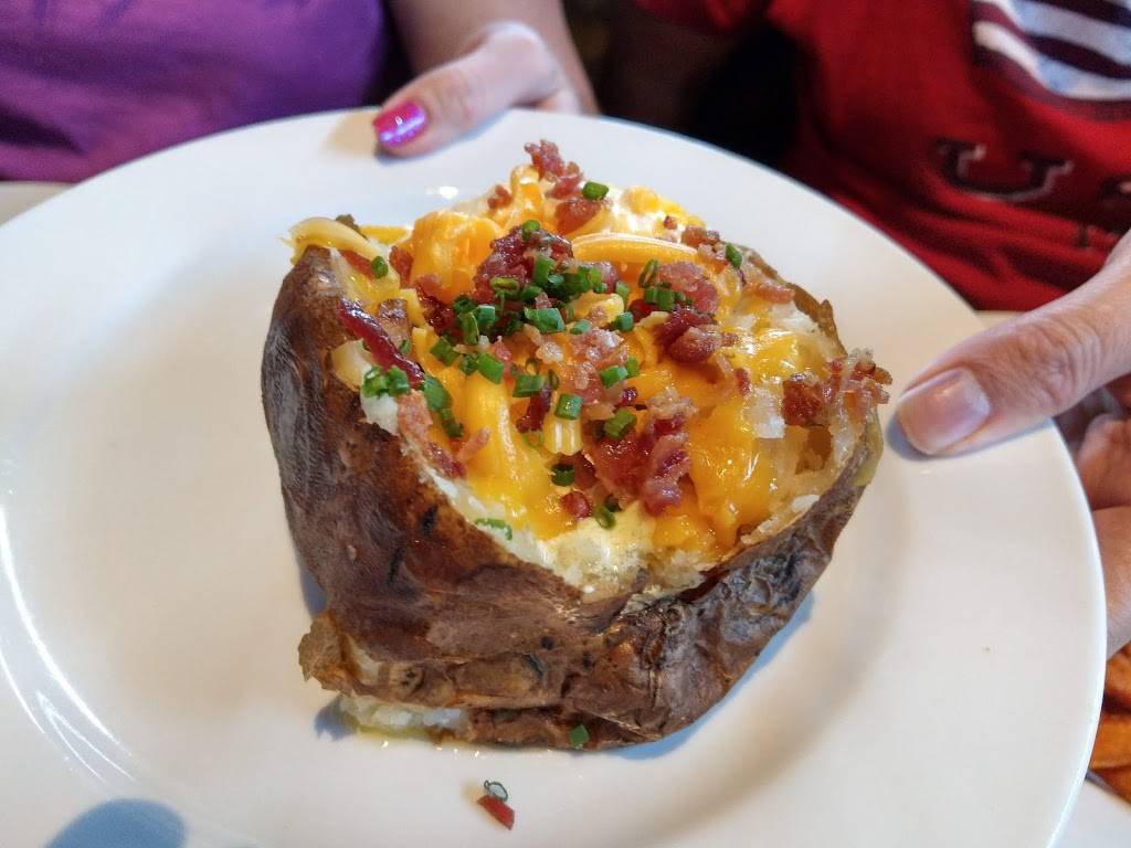 Aubreys | restaurant | 885 W Andrew Johnson Hwy, Greeneville, TN 37745, USA | 4238239691 OR +1 423-823-9691