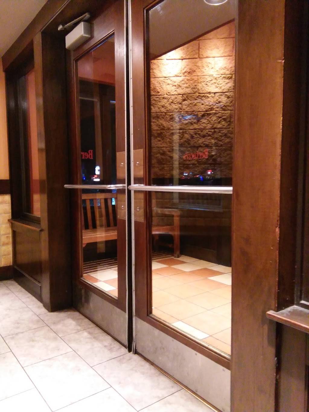 Bertuccis Italian Restaurant | restaurant | 17 Commerce Way, Woburn, MA 01801, USA | 7819331440 OR +1 781-933-1440