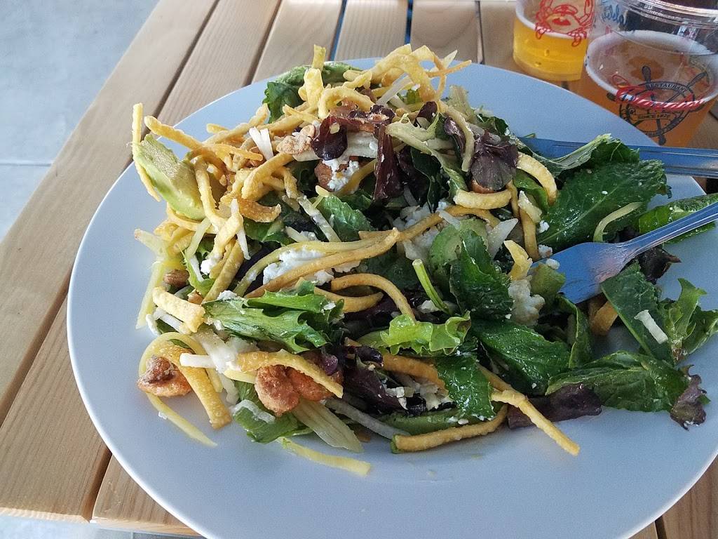 Claudios Waterfront | restaurant | 111 Main St, Greenport, NY 11944, USA | 6314771889 OR +1 631-477-1889