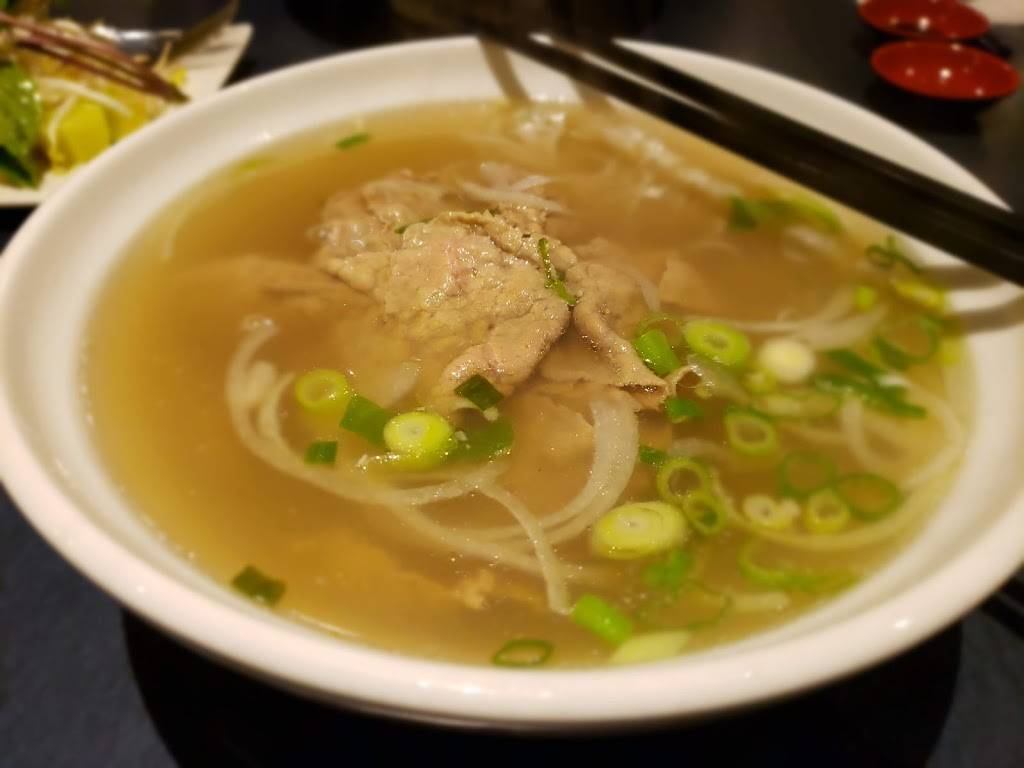 Pho V Noodle House | restaurant | 2181 Ogilvie Rd, Gloucester, ON K1J 8Y7, Canada | 6137455888 OR +1 613-745-5888