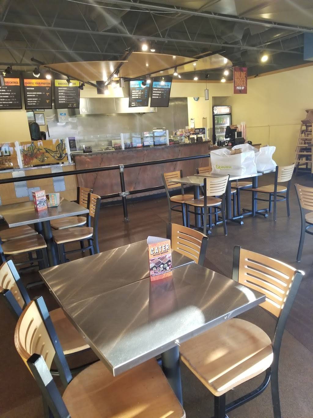 QDOBA Mexican Eats | restaurant | 2741 University Ave, Madison, WI 53705, USA | 6082189670 OR +1 608-218-9670