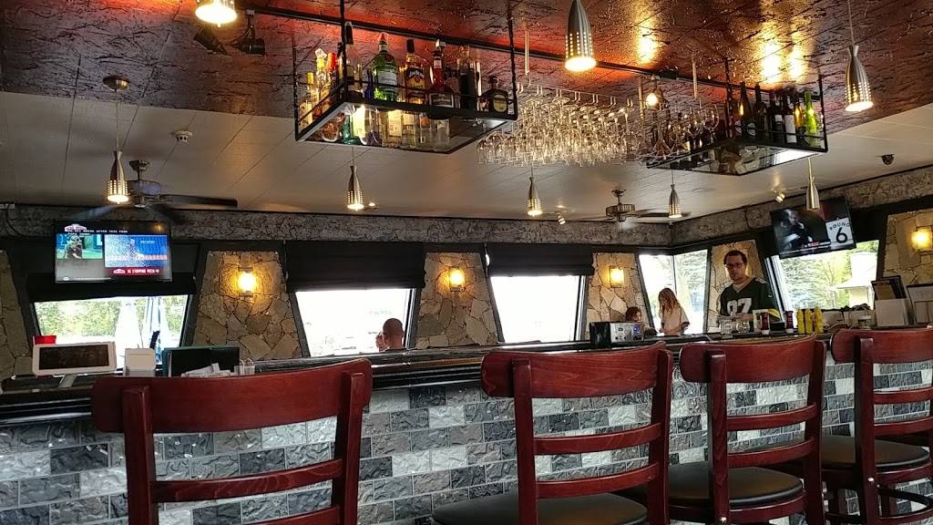 Falafel Guys | restaurant | 105 W Freistadt Rd, Mequon, WI 53092, USA | 2623024122 OR +1 262-302-4122