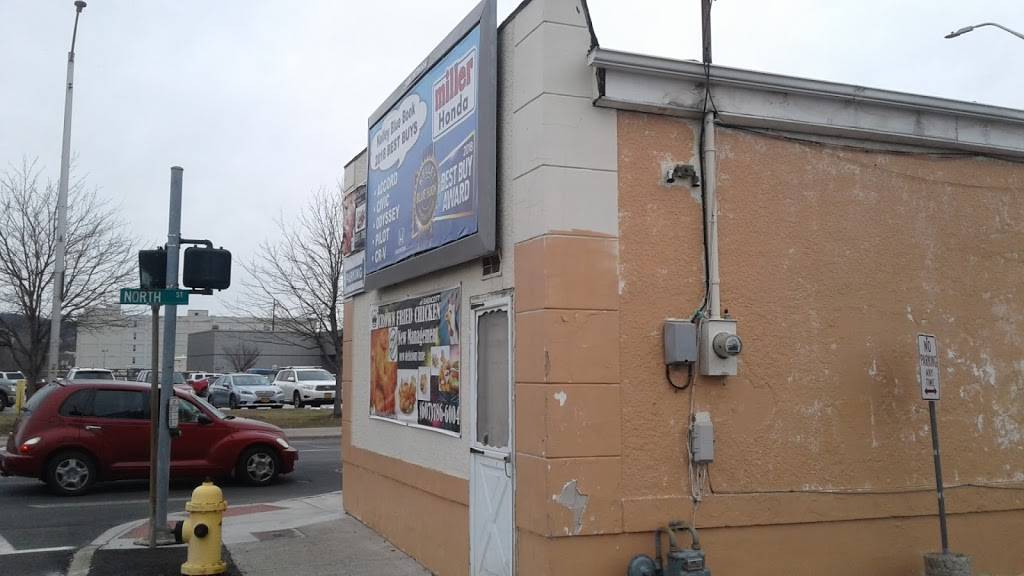 Crown Fried Chicken | restaurant | 1200 North St, Endicott, NY 13760, USA | 6077866004 OR +1 607-786-6004