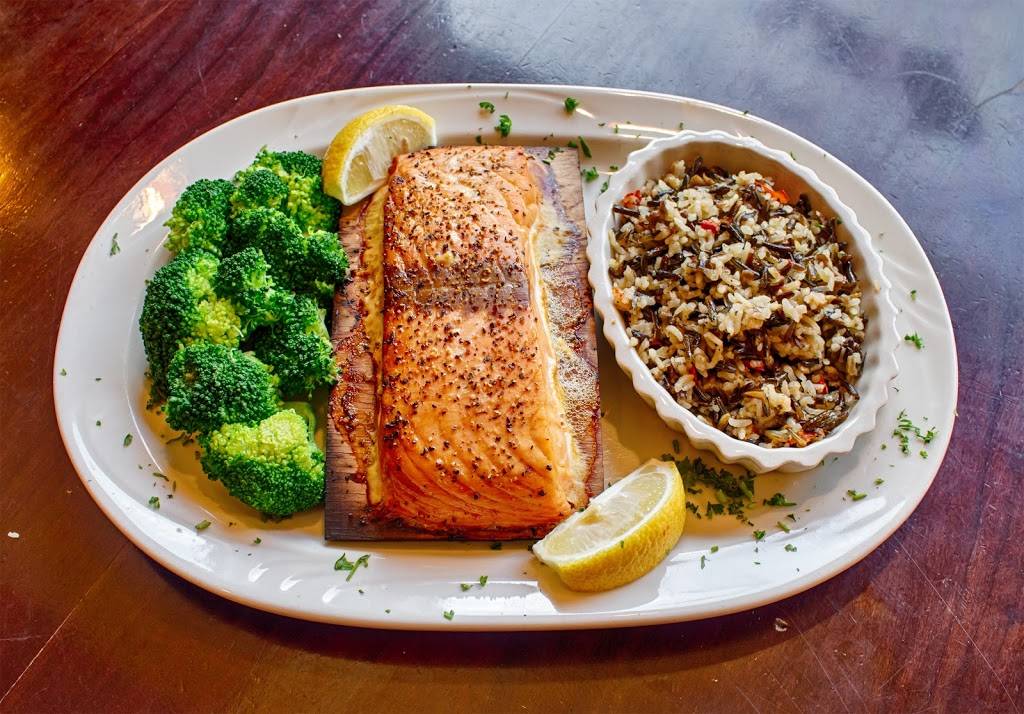 Marcellos Father and Son Restaurant | restaurant | 2475 N Milwaukee Ave, Chicago, IL 60647, USA | 7732522620 OR +1 773-252-2620