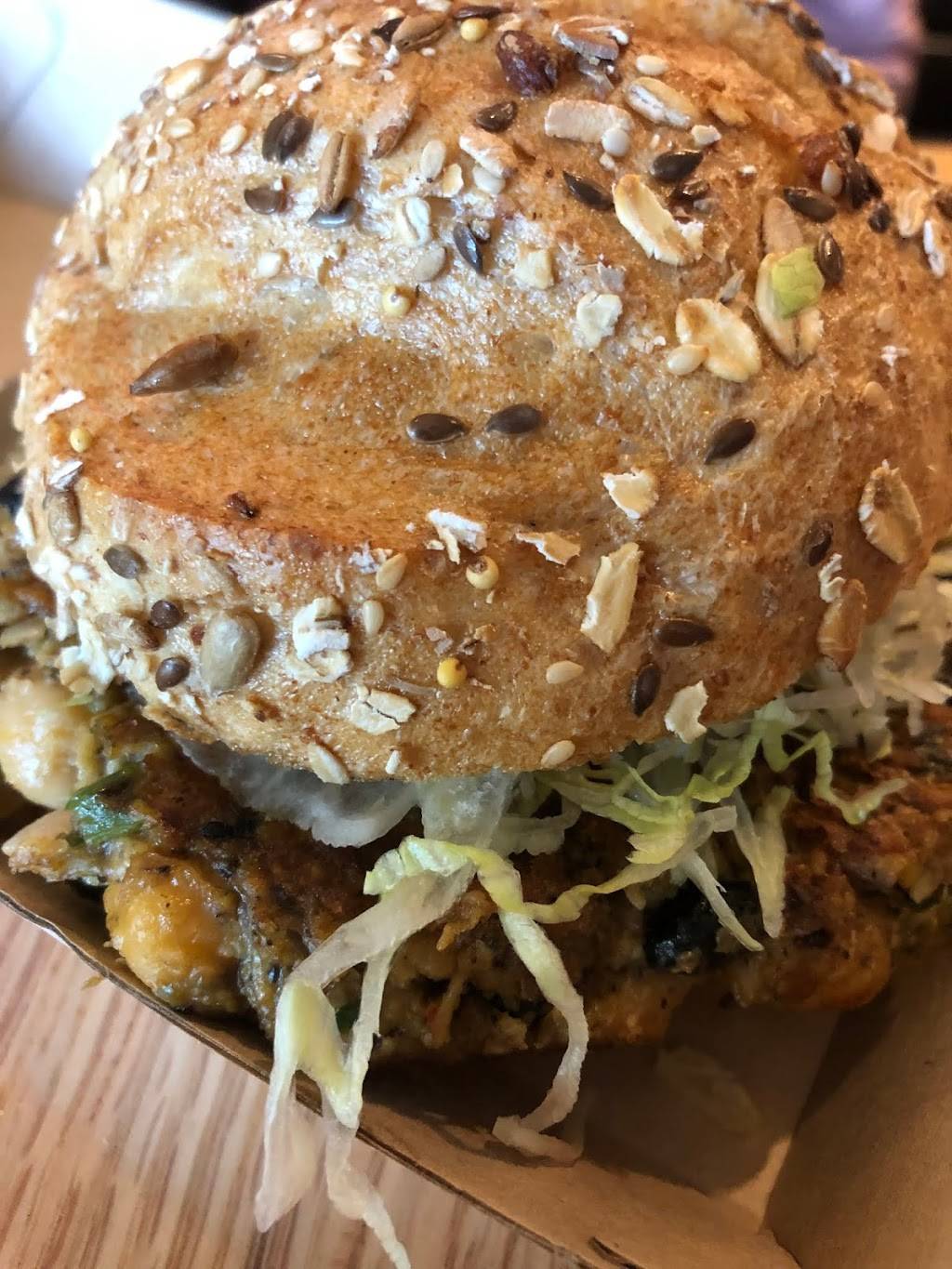 Guys Sammich Joint | restaurant | 777 Harrahs Blvd, Atlantic City, NJ 08401, USA | 6094415000 OR +1 609-441-5000