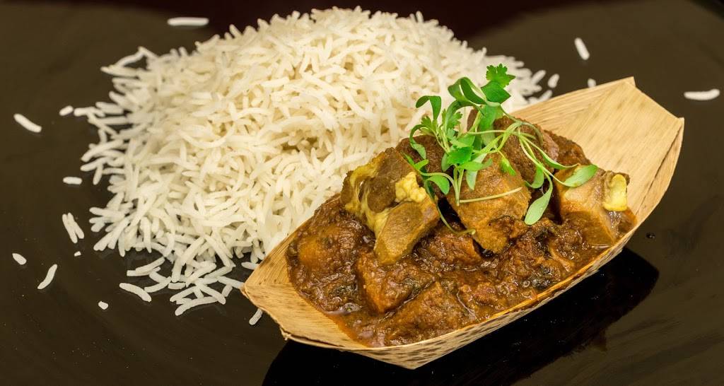 Indian Roti House | restaurant | 256 Queens Quay W, Toronto, ON M5J 1B5, Canada | 4162606666 OR +1 416-260-6666