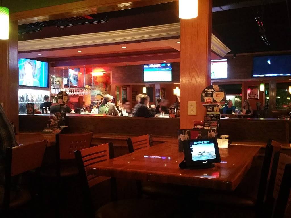 Applebees Grill + Bar | restaurant | 4411 W Gandy Blvd, Tampa, FL 33611, USA | 8132527951 OR +1 813-252-7951