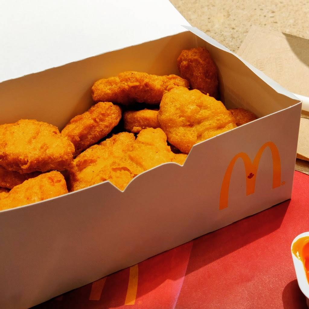 McDonalds | cafe | 4 Rue J. F. Kennedy, Saint-Jérôme, QC J7Y 4B4, Canada | 4504386368 OR +1 450-438-6368