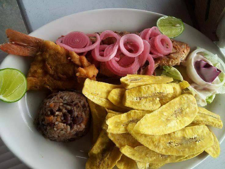 El Merendero | restaurant | 3000 South Fwy, Fort Worth, TX 76104, USA | 8173784280 OR +1 817-378-4280