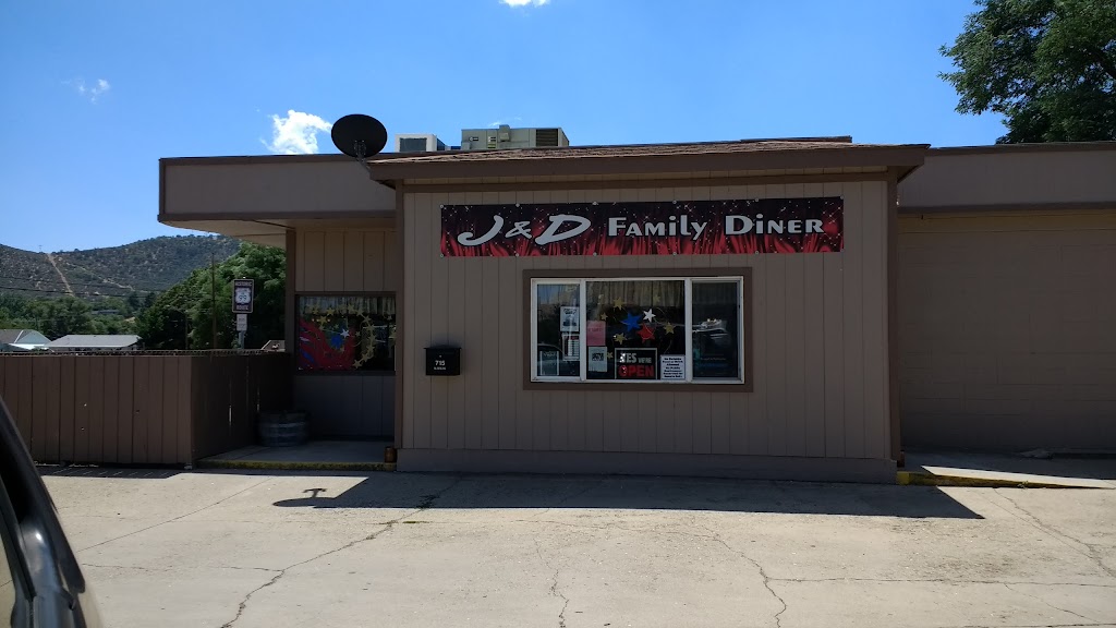 J & D Family Diner | restaurant | 715 N Main St, Yreka, CA 96097, USA | 5308421333 OR +1 530-842-1333