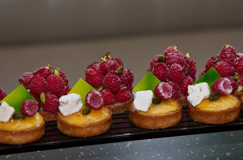 Vida | restaurant | 4441 Collins Avenue, [Off Lobby], Miami Beach, FL 33140, USA | 3056744730 OR +1 305-674-4730