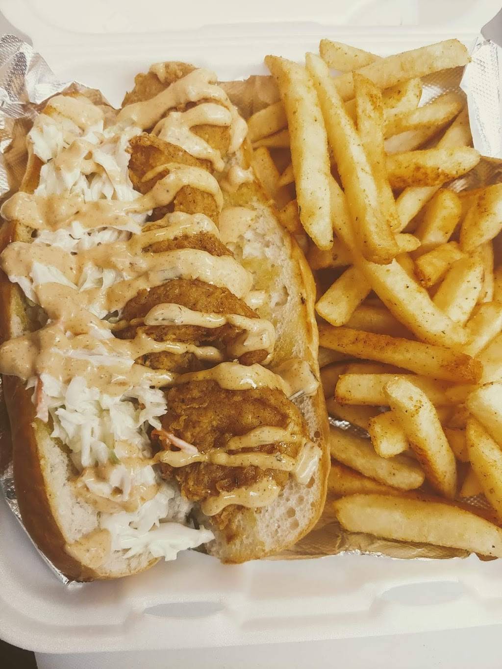 Puttys Kitchen | restaurant | 1714 Merriman Rd, Akron, OH 44313, USA | 3305989177 OR +1 330-598-9177