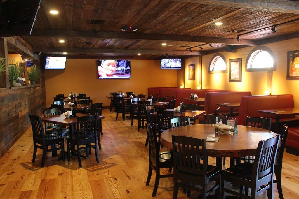 Me & Julio | restaurant | 2784 S Fish Hatchery Rd, Fitchburg, WI 53711, USA | 6082781428 OR +1 608-278-1428