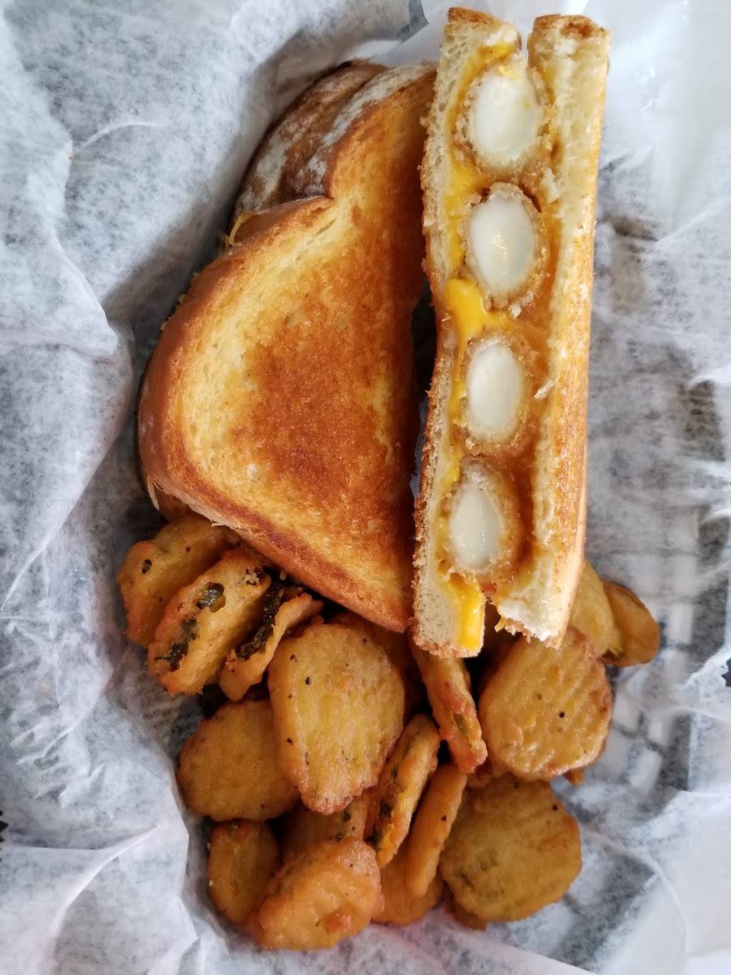 Chocolate Moose | restaurant | 101 N Main St, Farmland, IN 47340, USA | 7654687731 OR +1 765-468-7731