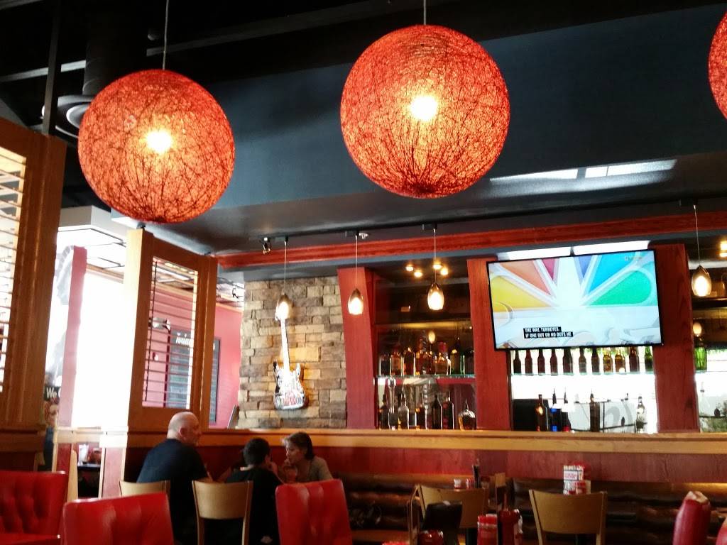 Red Robin Gourmet Burgers and Brews | restaurant | 873 Lifestyle St, Manteca, CA 95337, USA | 2098238000 OR +1 209-823-8000