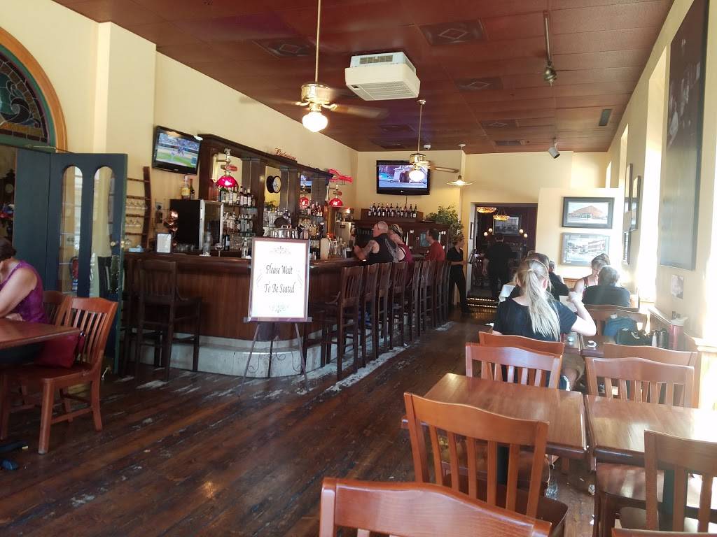 Green Street Tavern | restaurant | 230 S Main St, Galena, IL 61036, USA | 8157770090 OR +1 815-777-0090