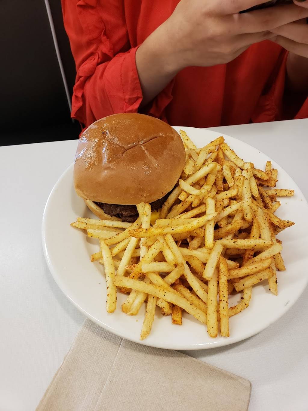 Steak n Shake | restaurant | 7205 S Broadway, Tyler, TX 75703, USA | 9035021019 OR +1 903-502-1019