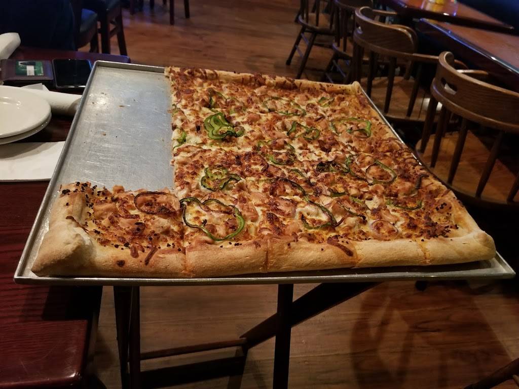 Coconutz Sportz Bar | restaurant | 40 Folly Field Rd, Hilton Head Island, SC 29928, USA | 8438420043 OR +1 843-842-0043