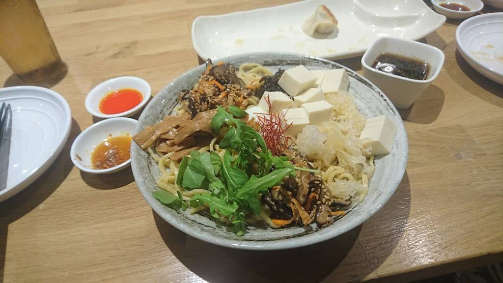 Ryus Noodle Bar | restaurant | 786 Broadview Ave, Toronto, ON M4K 2P7, Canada | 6473449306 OR +1 647-344-9306