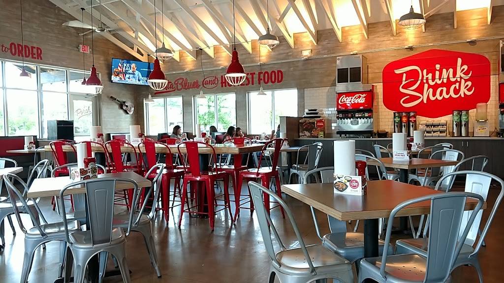 Slim Chickens | restaurant | 3922 Troup Hwy, Tyler, TX 75703, USA | 9036307881 OR +1 903-630-7881