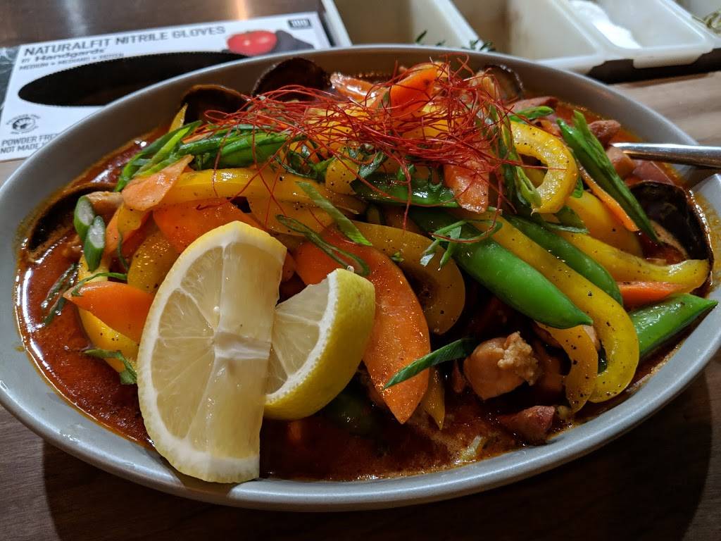 Guiso Latin Fusion | restaurant | 117 North St, Healdsburg, CA 95448, USA | 7074311302 OR +1 707-431-1302