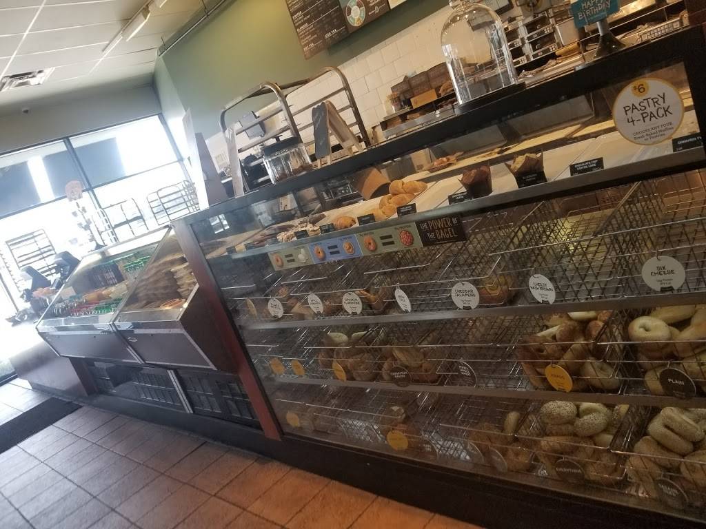 Einstein Bros. Bagels | bakery | 8600 College Blvd, Overland Park, KS 66210, USA | 9133382084 OR +1 913-338-2084