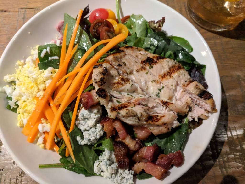 One Fifty One Kitchen | Bar | restaurant | 151 N York St, Elmhurst, IL 60126, USA | 3319797198 OR +1 331-979-7198