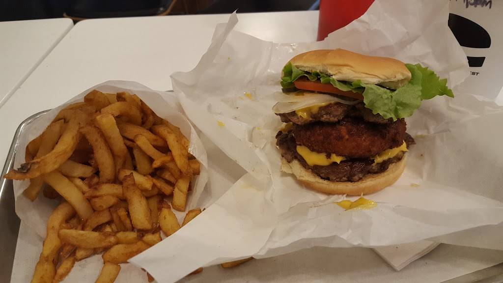 The Burgers Priest | restaurant | 1591 Upper James St Unit 1, Hamilton, ON L9B 0H7, Canada | 9053879797 OR +1 905-387-9797