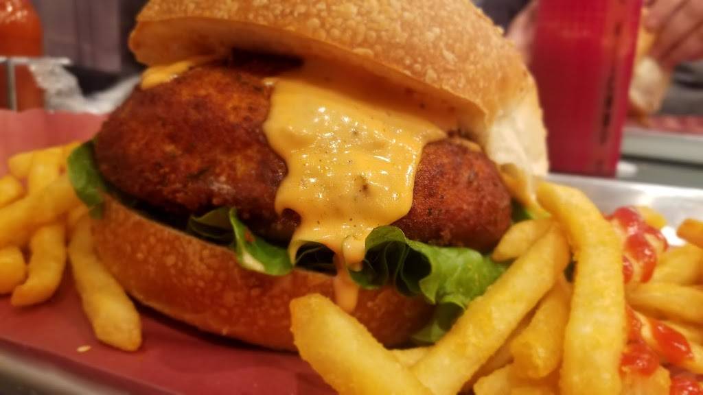 Casper Burger & Escalope, INC | restaurant | 6478, 33160 Ryan Rd, Sterling Heights, MI 48310, USA | 5863655555 OR +1 586-365-5555