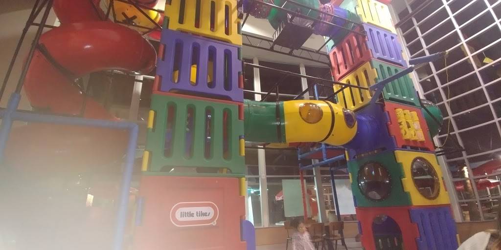 Burger King | restaurant | Av. Vía Rápida Pte. 4902, Tijuana, B.C., Mexico | 016686869062 OR +52 668 686 9062