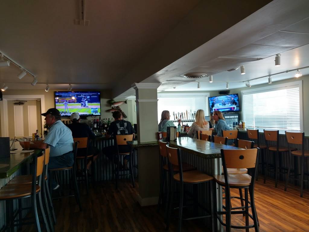 Lures Bar and Grille | restaurant | 1397 Generals Hwy, Crownsville, MD 21032, USA | 4109231606 OR +1 410-923-1606