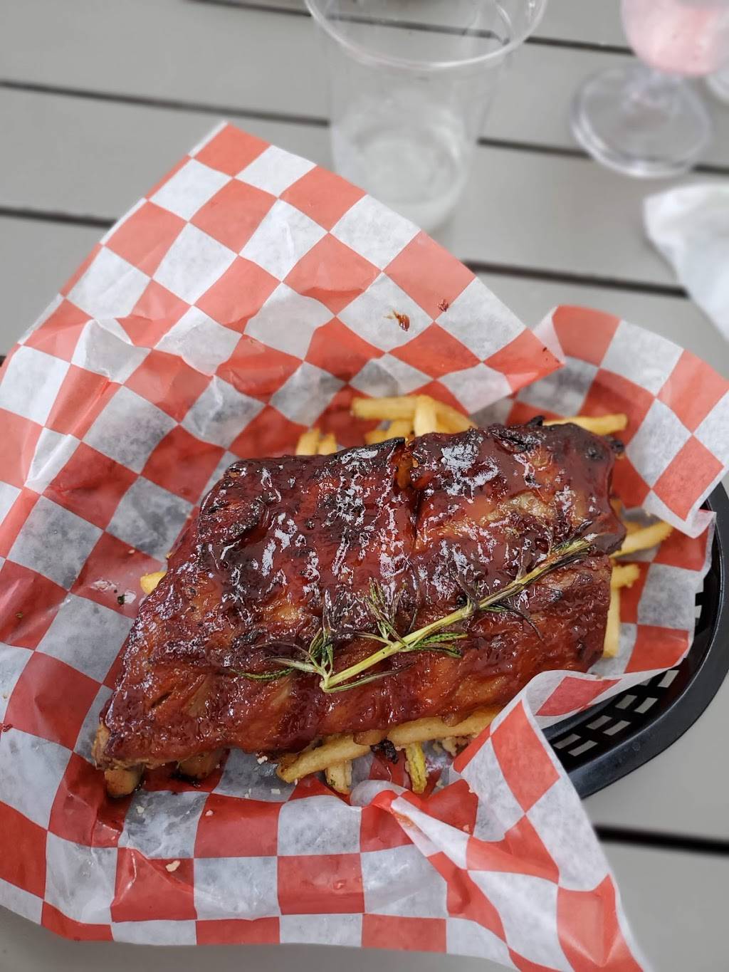 Wild N Out Bar | restaurant | 1144 Ocean Dr, Miami Beach, FL 33139, USA | 3055353500 OR +1 305-535-3500