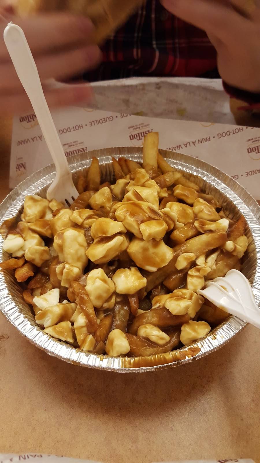 Chez Ashton | restaurant | 2690 1re Ave, Québec, QC G1L 3N5, Canada | 4186266584 OR +1 418-626-6584