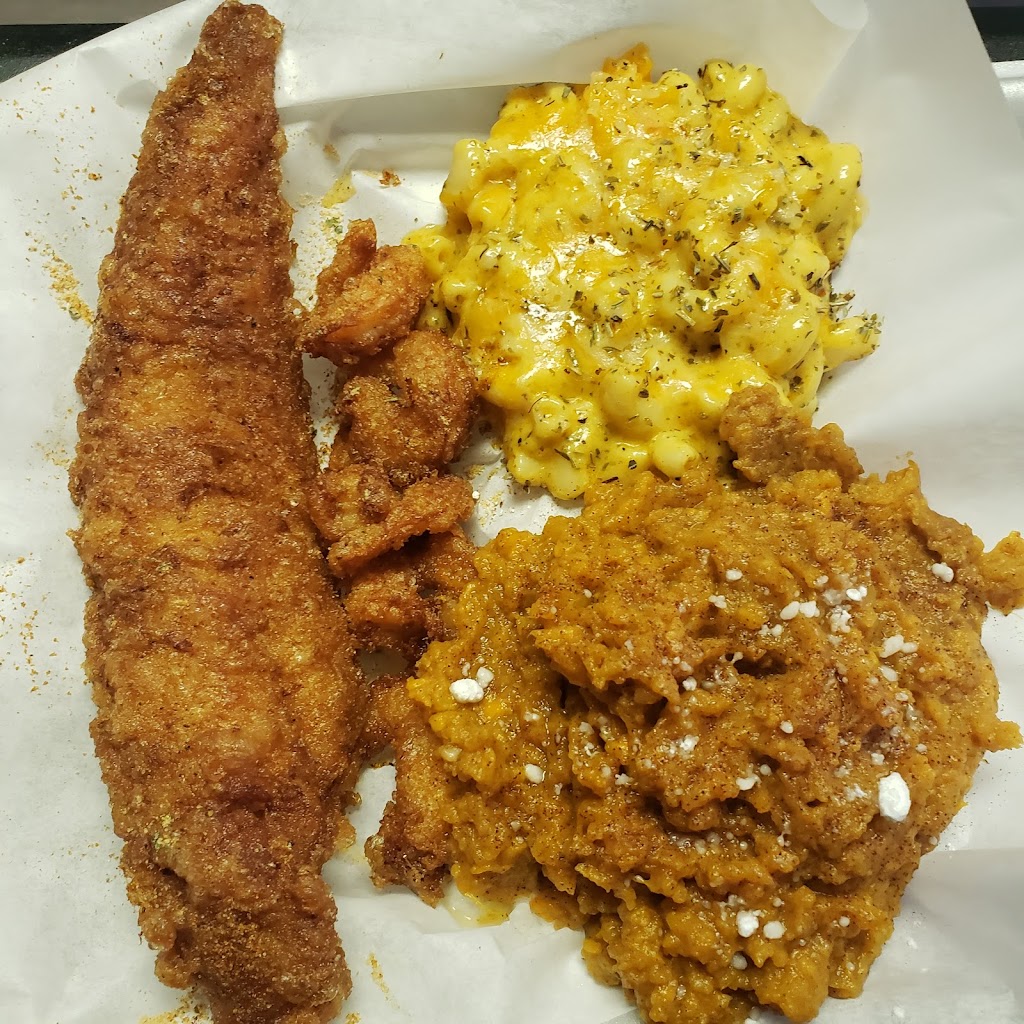 MUN-CHEEZ 704 Gourmet Soul Food & Catering | restaurant | 9147 Trinity Rd, Charlotte, NC 28216, USA | 9195783695 OR +1 919-578-3695