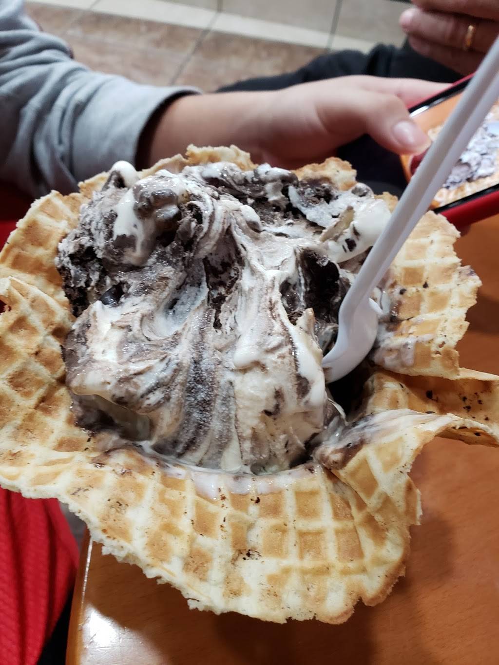 Cold Stone Creamery | bakery | 9214 Anderson Rd, Tampa, FL 33634, USA | 8138864714 OR +1 813-886-4714