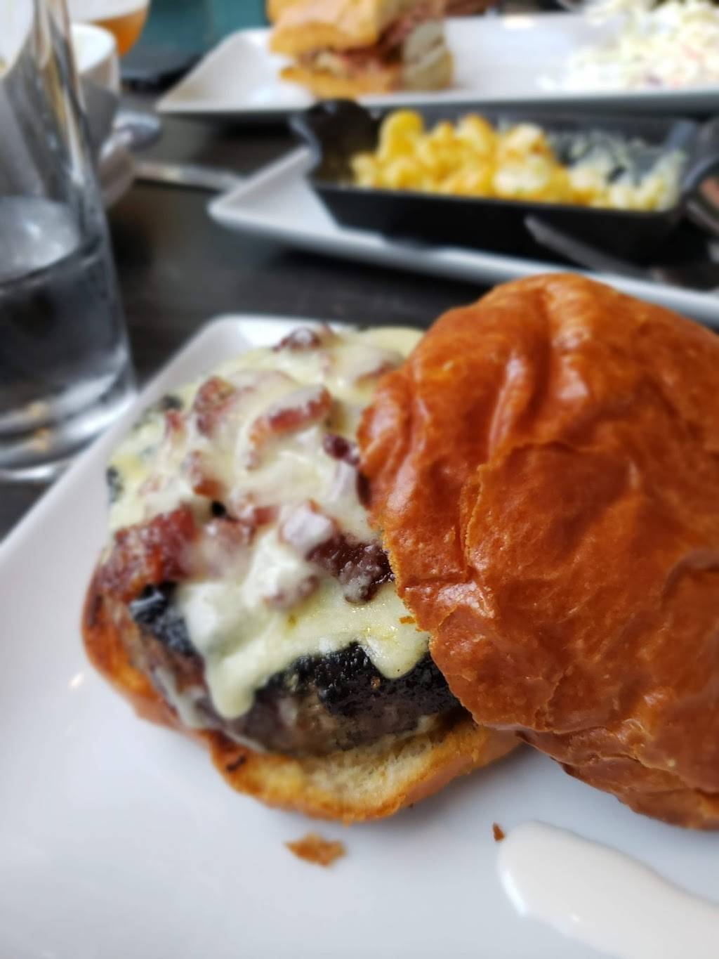 Brugge on North | restaurant | 40 W North Ave, Pittsburgh, PA 15212, USA | 4122269740 OR +1 412-226-9740