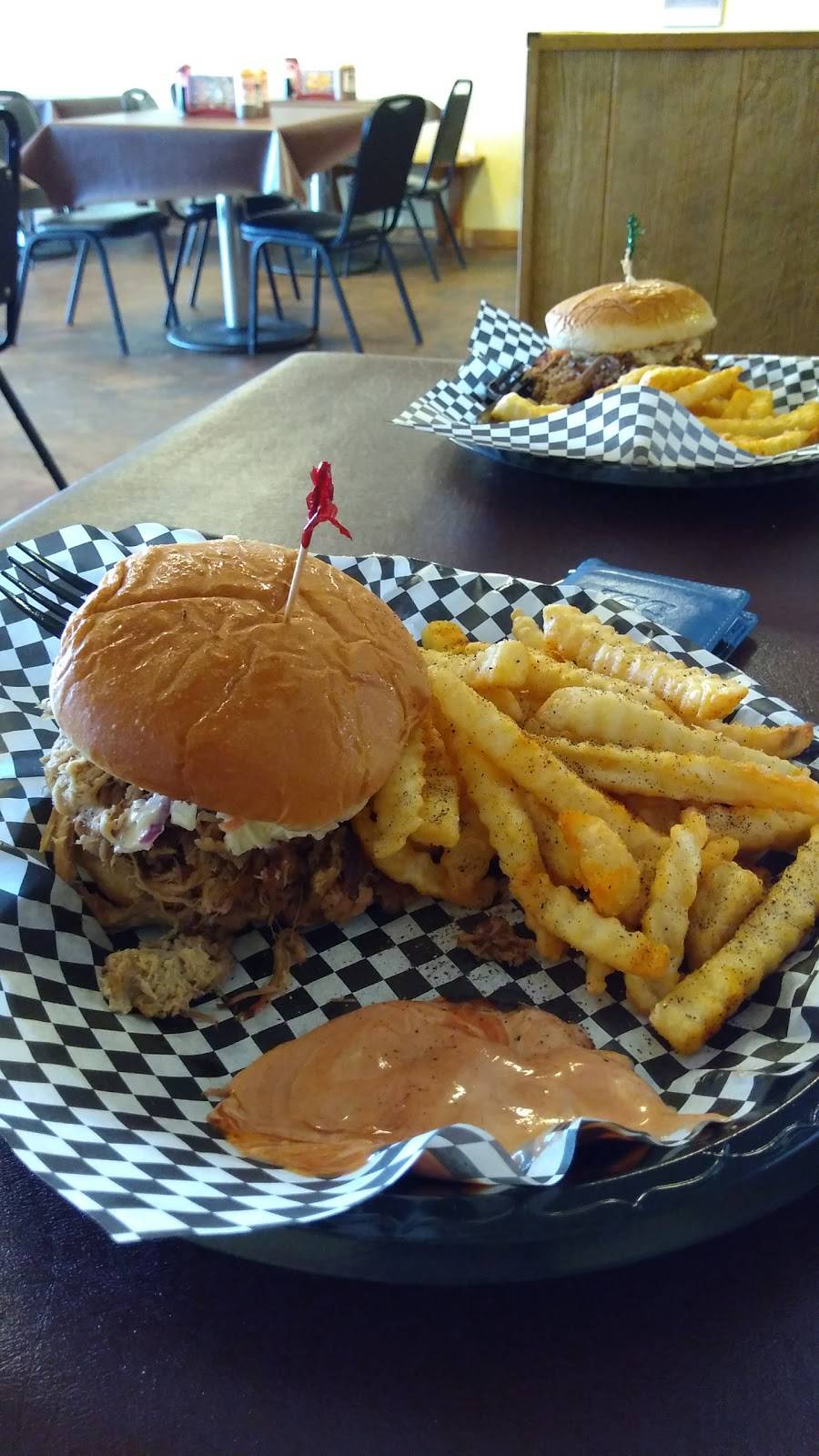 Bishops BBQ Grill | restaurant | 2546 MS-145, Saltillo, MS 38866, USA | 6628698351 OR +1 662-869-8351