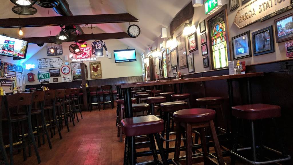 Red Rooster Bar and Grill | restaurant | 510 Washington St, Wrentham, MA 02093, USA | 5083846669 OR +1 508-384-6669